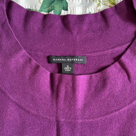 BANANA REPUBLIC Sleeveless Sweater Top - Picture 3 of 3